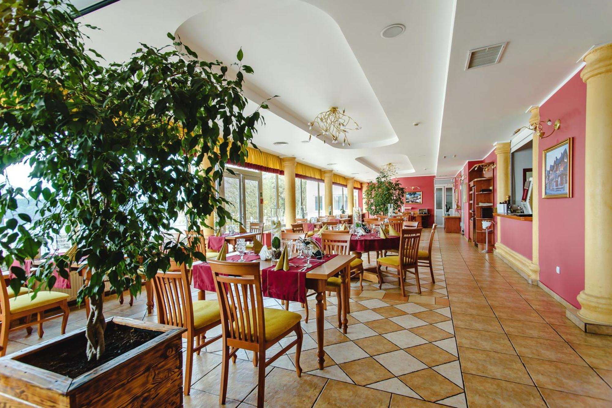 Hotel Pietrak Wągrowiec Exterior photo